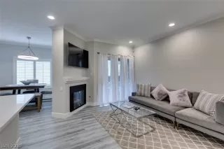 Photo #3: 2083783 Listing 
