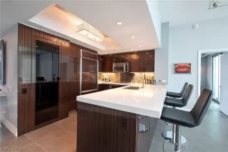 Photo #2: 2083804 Listing