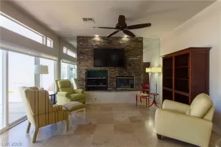 Photo #2: 2083835 Listing 