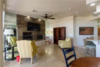 Photo #3: 2083835 Listing 