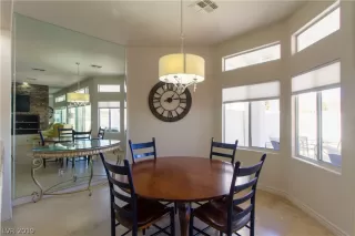 Photo #4: 2083835 Listing 
