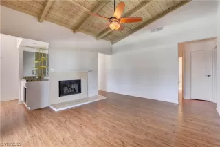 Photo #3: 2083846 Listing 