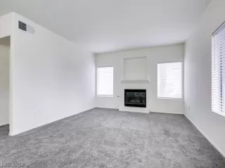 Photo #2: 2083925 Listing