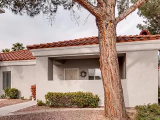 Photo #6: 2083925 Listing