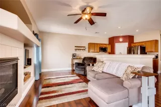 Photo #6: 2083976 Listing 