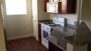 Photo #2: 2084010 Listing