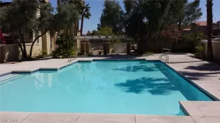 Photo #3: 2084010 Listing