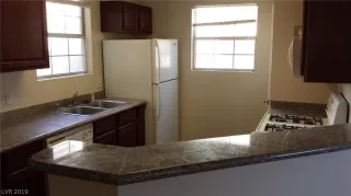 Photo #4: 2084010 Listing