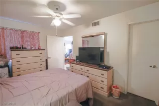 Photo #4: 2084028 Listing