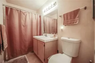 Photo #5: 2084028 Listing