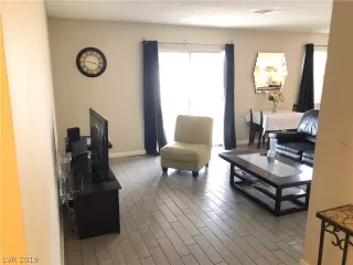 Photo #1: 2084031 Listing 