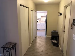 Photo #2: 2084031 Listing 