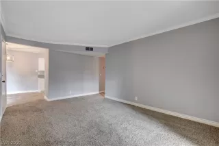 Photo #2: 2084032 Listing