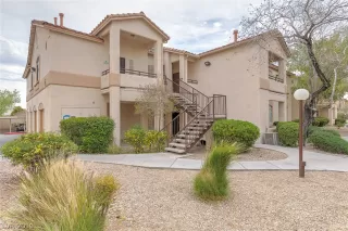 Photo #1: 2084035 Listing