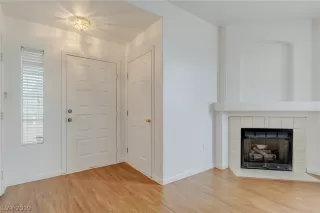 Photo #2: 2084035 Listing