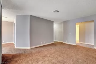 Photo #2: 2084235 Listing 