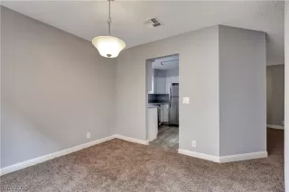 Photo #4: 2084235 Listing 