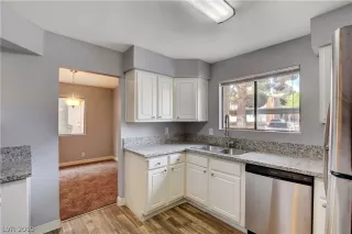 Photo #6: 2084235 Listing 