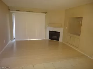 Photo #5: 2084236 Listing