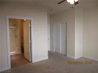 Photo #5: 2084243 Listing