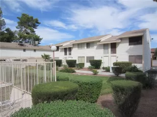 Photo #5: 2084260 Listing 