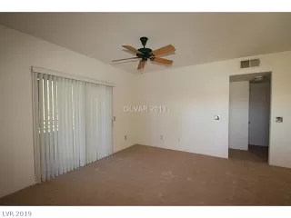 Photo #3: 2084282 Listing