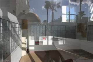 Photo #5: 2084312 Listing 