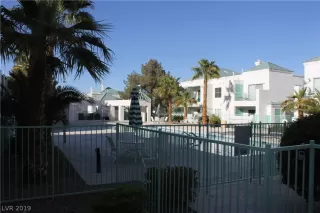 Photo #6: 2084312 Listing 