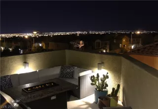 Photo #2: 2084322 Listing