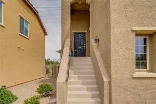 Photo #5: 2084322 Listing