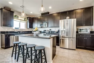 Photo #6: 2084322 Listing