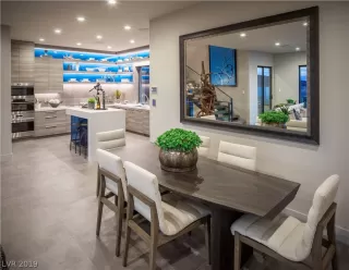 Photo #3: 2084364 Listing 