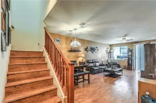 Photo #5: 2084376 Listing 