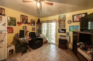 Photo #5: 2084384 Listing