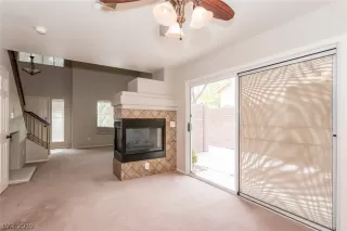 Photo #6: 2084409 Listing