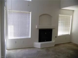 Photo #2: 2084440 Listing 