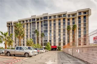 Photo #2: 2084456 Listing 