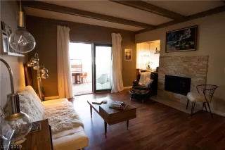 Photo #2: 2084479 Listing 