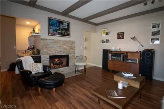 Photo #4: 2084479 Listing 