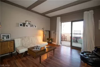 Photo #5: 2084479 Listing 