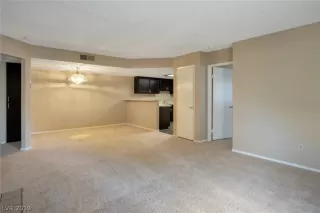 Photo #1: 2084513 Listing 