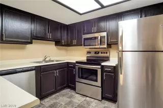 Photo #2: 2084513 Listing 