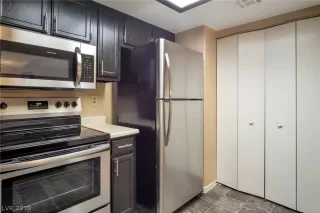 Photo #4: 2084513 Listing 