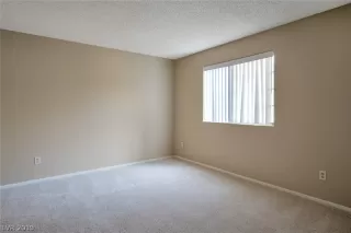 Photo #5: 2084513 Listing 