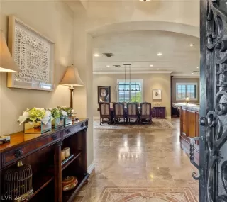 Photo #1: 2084525 Listing 