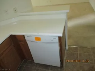 Photo #6: 2084533 Listing