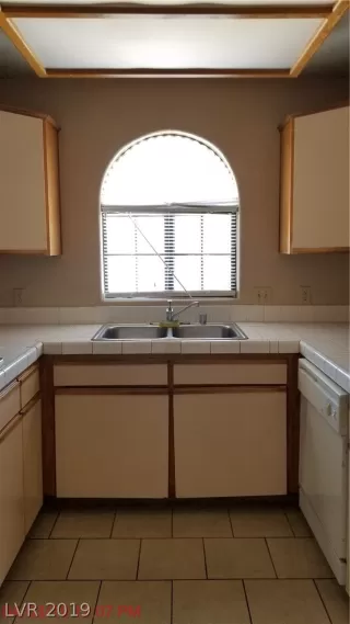 Photo #2: 2084535 Listing 