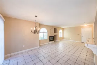 Photo #4: 2084548 Listing 