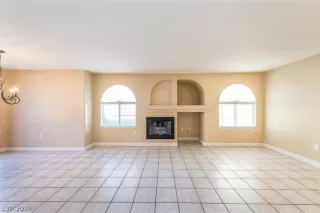 Photo #5: 2084548 Listing 