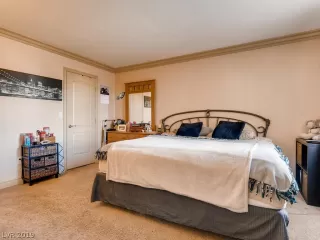 Photo #6: 2084554 Listing